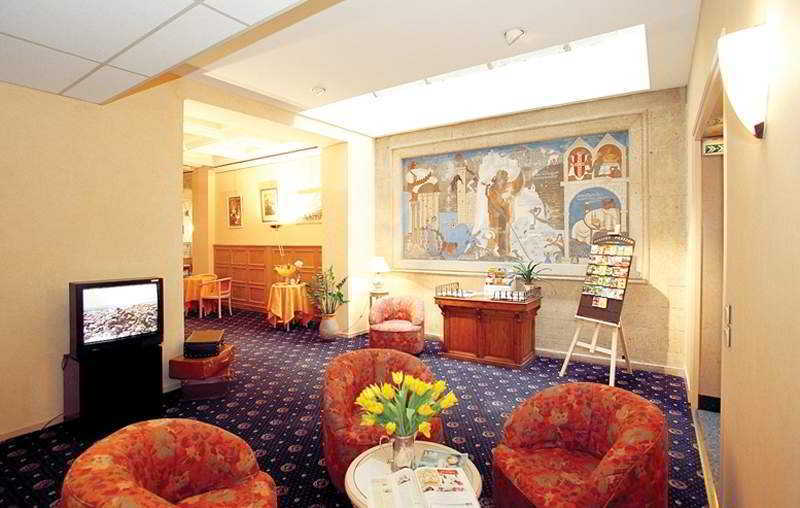 Hotel Le Bristol Αβινιόν Εξωτερικό φωτογραφία